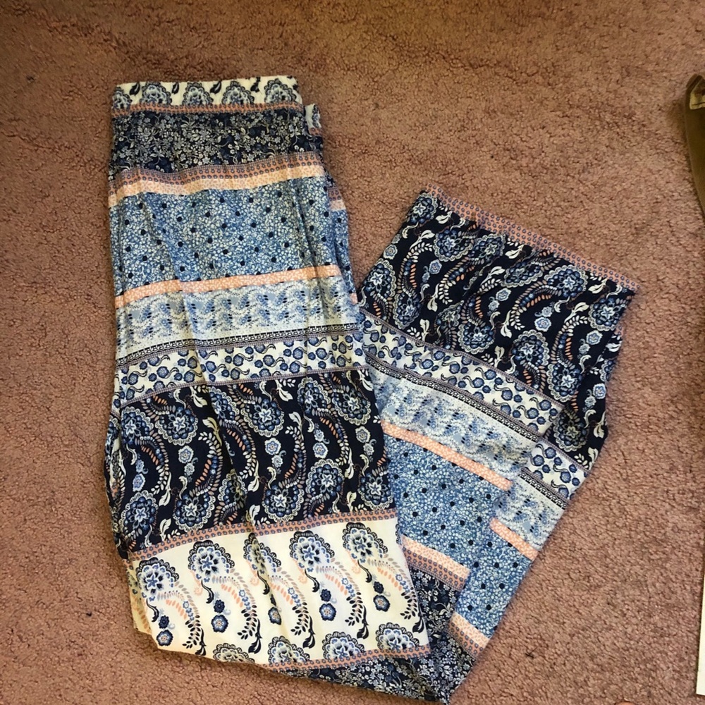 Patterned Pants - Picture 3 of 4